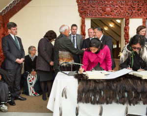 Signing of the Maungaharuru-Tangitū Hapū Deed of Settlement, 25 May 2015